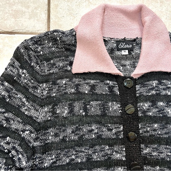 Elaris Hand-Loomed Black & White Collared Sweater - Picture 6 of 14